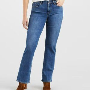 EUC Levi's Women's Classic 517 Bootcut Jeans 11S Petite